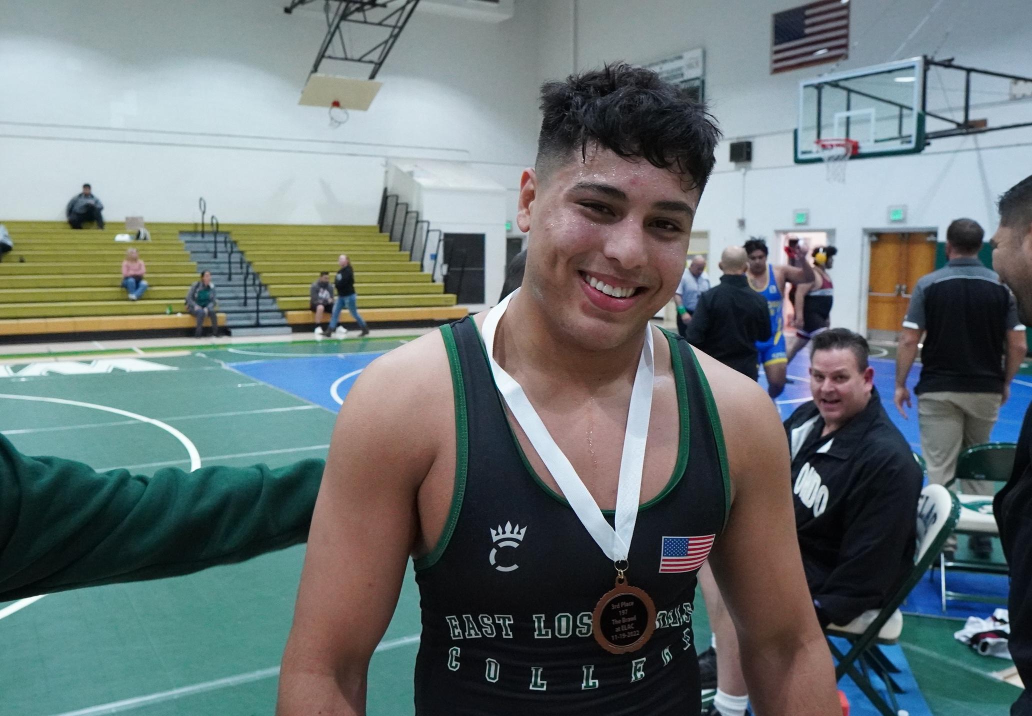 Devin Peries Finishes Third at Annual Brawl at ELAC