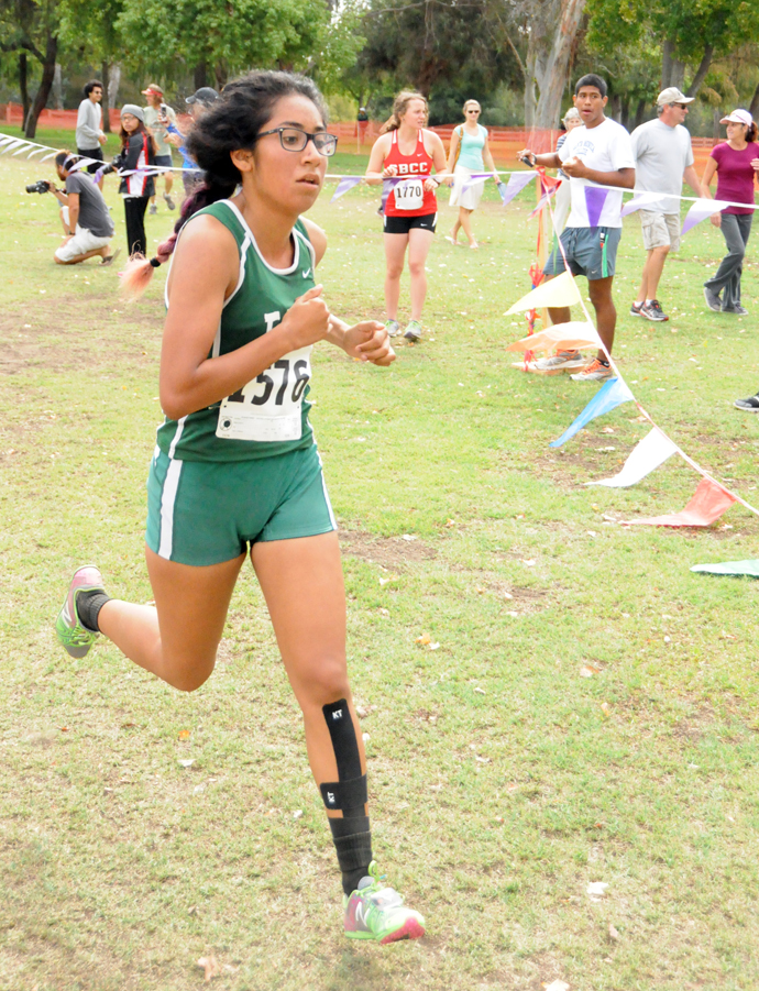 East Los Angeles' Laura Aceves Wins SCC Cross-Country Athlete of the Year