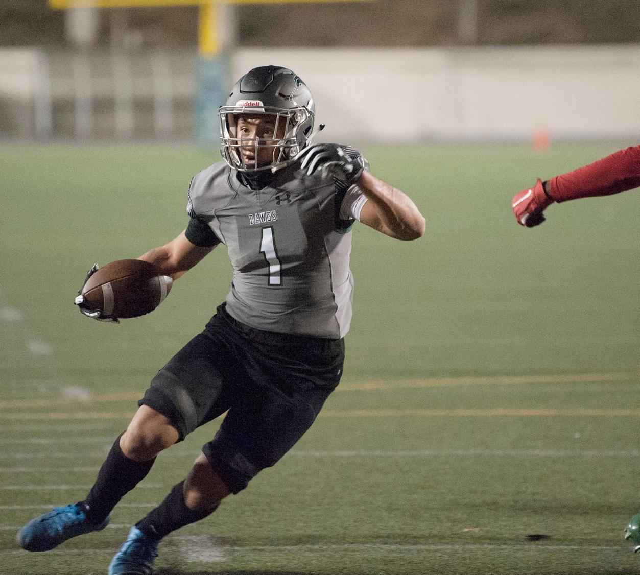 ELAC Snaps Four-Game Slide, Beats Bakersfield 44-28