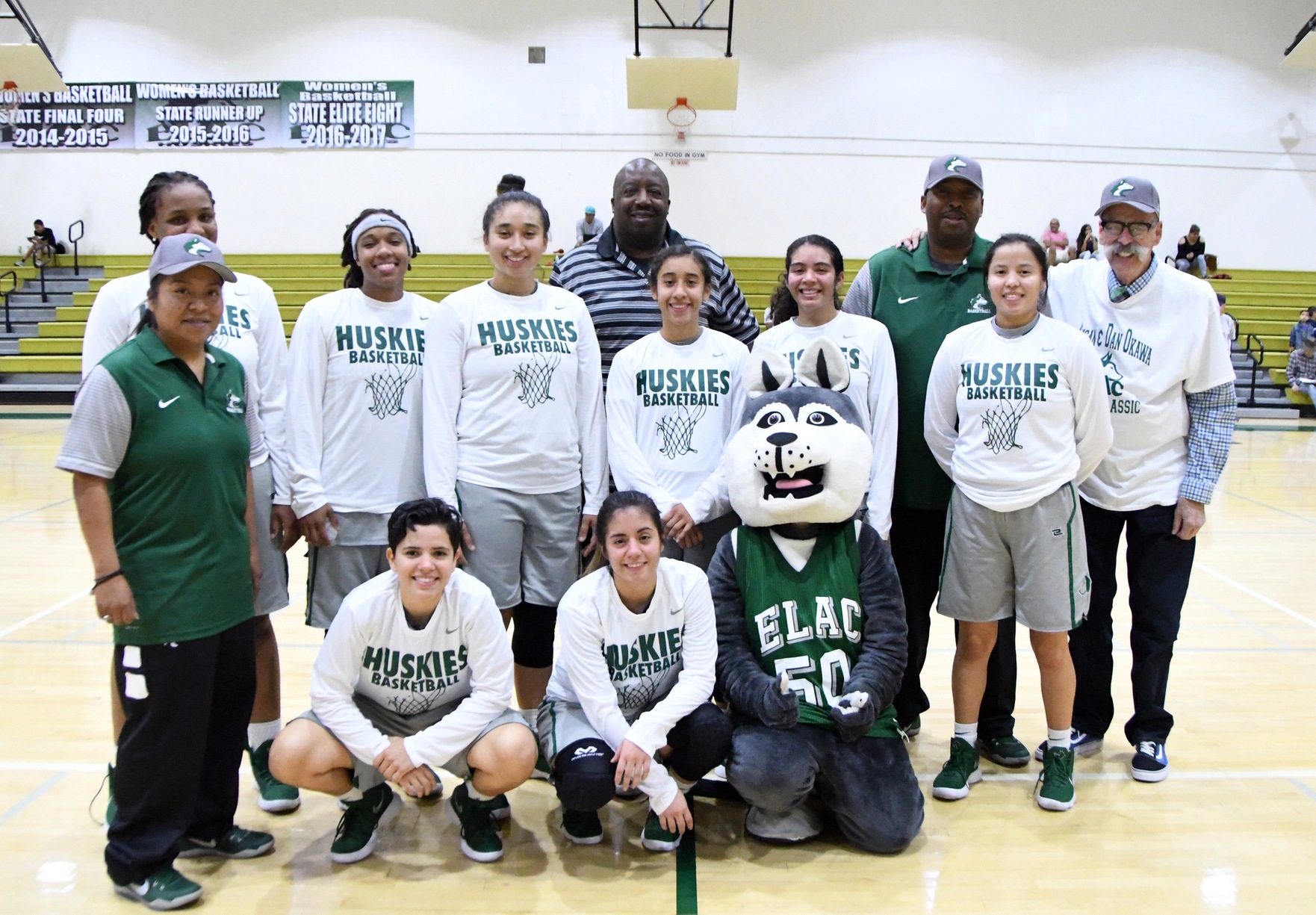 The East Los Angeles College 2017-2018 women's basketball team. (Photo by DeeDee Jackson)